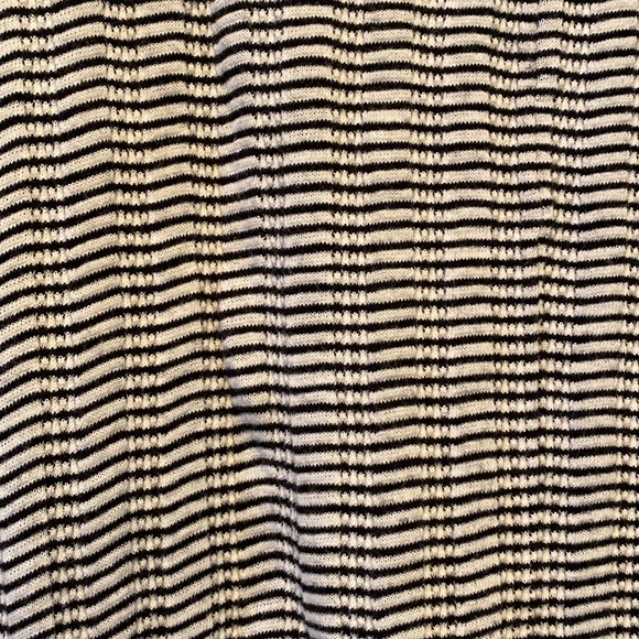 Loft Short Sleeved Dress - Picture 9 of 9